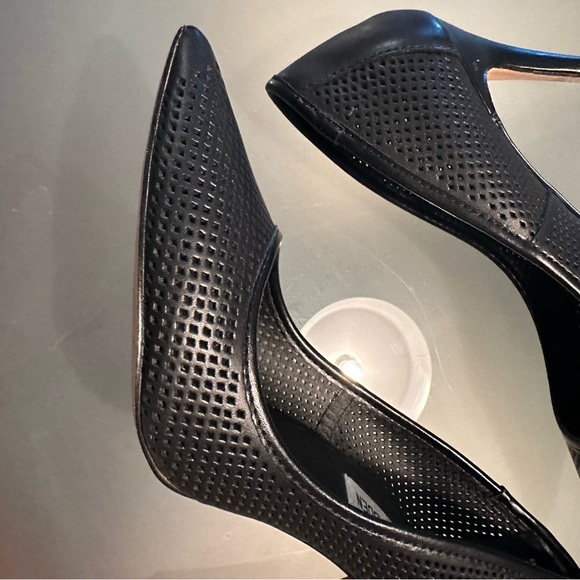 Like New! Steve Madden Pagen pump - Picture 8 of 11